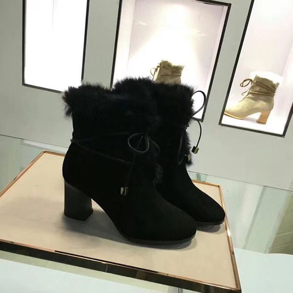 slippers european and american winter snow boots, high heel straps, frosted short women's shoes, thick heels, martin boo ts. k7tz, Black
slippers european and american winter snow boots, high heel straps, frosted short women's shoes, thick heels, martin boo ts. k7tz, Black