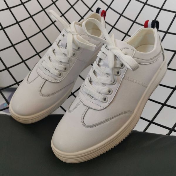 autumn men's small white sho leather layer casual board low style student fashion korean
autumn men's small white sho leather layer casual board low style student fashion korean