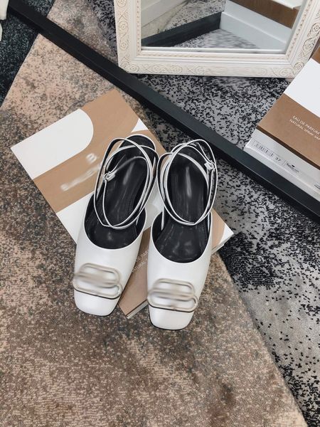2021 good quality fashion women luxurys designers shoes designer sandals womens luxury high heels sandal dress shoess with box size 35-41 -h, Black
2021 good quality fashion women luxurys designers shoes designer sandals womens luxury high heels sandal dress shoess with box size 35-41 -h, Black