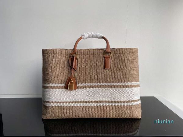 customized womens leather bags classic first layer cowhide rough linen canvas shoulder crossbody handbag
customized womens leather bags classic first layer cowhide rough linen canvas shoulder crossbody handbag