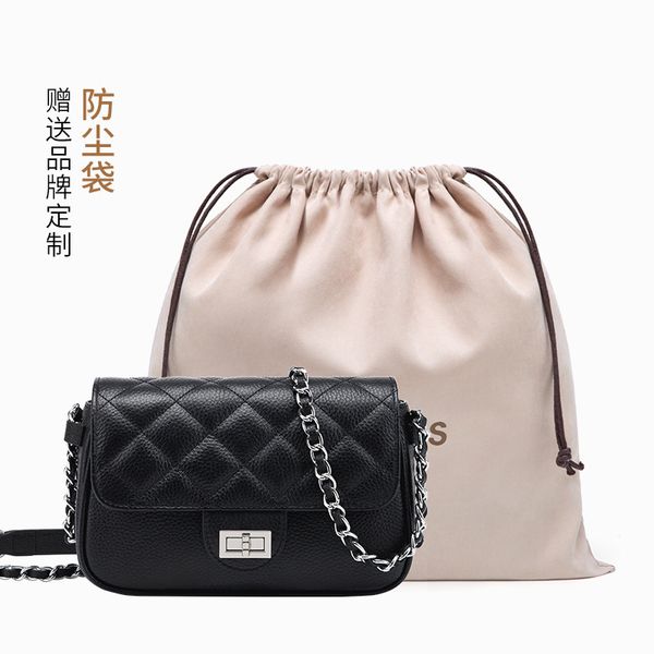 2021 new first layer cowhide bag messenger small square single shoulder fashion women's bag
2021 new first layer cowhide bag messenger small square single shoulder fashion women's bag