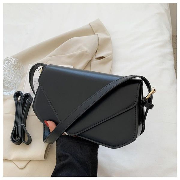 evening bags charm pure color retro shoulder baguette for women quality pu leather commuter crossbody bag female handbag trend designer
evening bags charm pure color retro shoulder baguette for women quality pu leather commuter crossbody bag female handbag trend designer