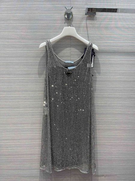 dress shenzhen nanyou pd family celebrity style a-line put full manual drilling vest skirt women's age reduction versatile sleeveless, White;black
dress shenzhen nanyou pd family celebrity style a-line put full manual drilling vest skirt women's age reduction versatile sleeveless, White;black