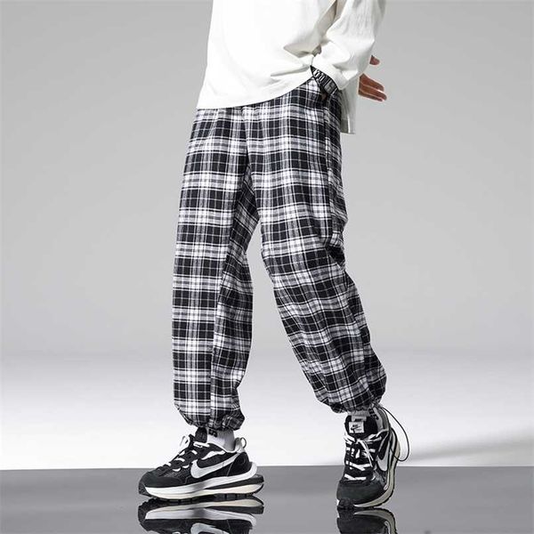 autumn plaid casual pants men loose hip hop casual trousers korean male harem pants oversized joggers for men fashion streetwear 211119, Black
autumn plaid casual pants men loose hip hop casual trousers korean male harem pants oversized joggers for men fashion streetwear 211119, Black