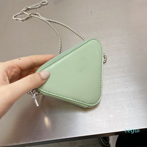 fashionable and exquisite triangle coin purse the same style a single product mini wallet high-quality couple style bag p13980, Red;black
fashionable and exquisite triangle coin purse the same style a single product mini wallet high-quality couple style bag p13980, Red;black
