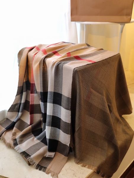 2021 classic style warm lightweight scarf in winter fashion check pattern cashmere fabric for men and women, Blue;gray
2021 classic style warm lightweight scarf in winter fashion check pattern cashmere fabric for men and women, Blue;gray