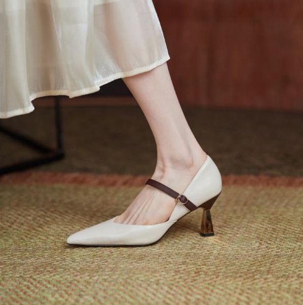 dress shoes pointed mary jane retro one word buckle single women 2021 beige stiletto special-shaped heel high heels, Black
dress shoes pointed mary jane retro one word buckle single women 2021 beige stiletto special-shaped heel high heels, Black