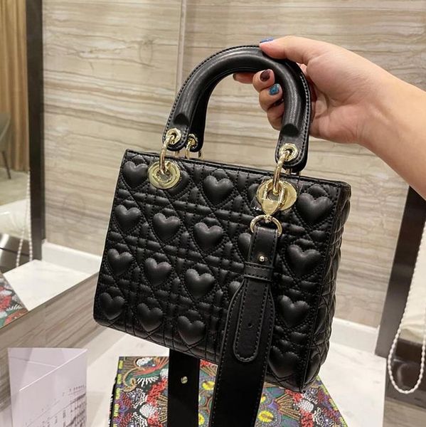 designer bags crossbody tote bag leather high-capacity handbags evening party shopping business occasions 9 colors with exquisite packaging
designer bags crossbody tote bag leather high-capacity handbags evening party shopping business occasions 9 colors with exquisite packaging