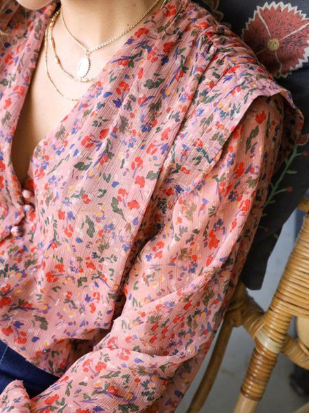 sweaters women v-neck cotton floral blouse lady 2021 spring long sleeve fashion shirt female single-breasted patchwork, White;black
sweaters women v-neck cotton floral blouse lady 2021 spring long sleeve fashion shirt female single-breasted patchwork, White;black