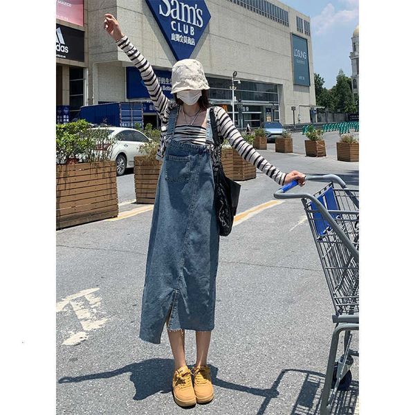 2021 korean aging versatile denim strap skirt irregular dign medium and long split drs, Black;gray
2021 korean aging versatile denim strap skirt irregular dign medium and long split drs, Black;gray