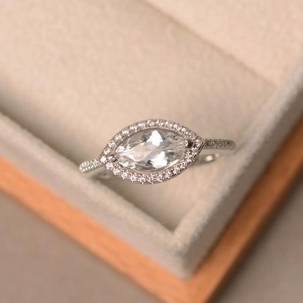 cluster rings simple horse eye zircon ring white diamond european and american inlaid s925 sterling silver z color ladies, Golden;silver
cluster rings simple horse eye zircon ring white diamond european and american inlaid s925 sterling silver z color ladies, Golden;silver