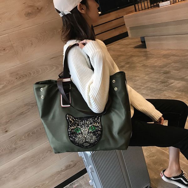 Designers Duffel Bags 45CM 55CM luxury large capacity travel sale High quality women men Genuine Leather shoulder Fashion bag carry rivets with lock head rect, Sky blue
Designers Duffel Bags 45CM 55CM luxury large capacity travel sale High quality women men Genuine Leather shoulder Fashion bag carry rivets with lock head rect, Sky blue