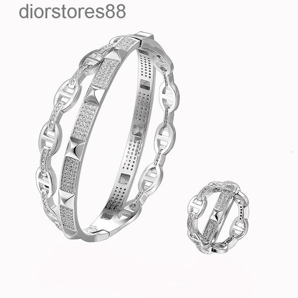 bangles bracelet micro inlaid zircon love horse bifurcated high-end fashion versatile women's jewelry chain ring, Black
bangles bracelet micro inlaid zircon love horse bifurcated high-end fashion versatile women's jewelry chain ring, Black