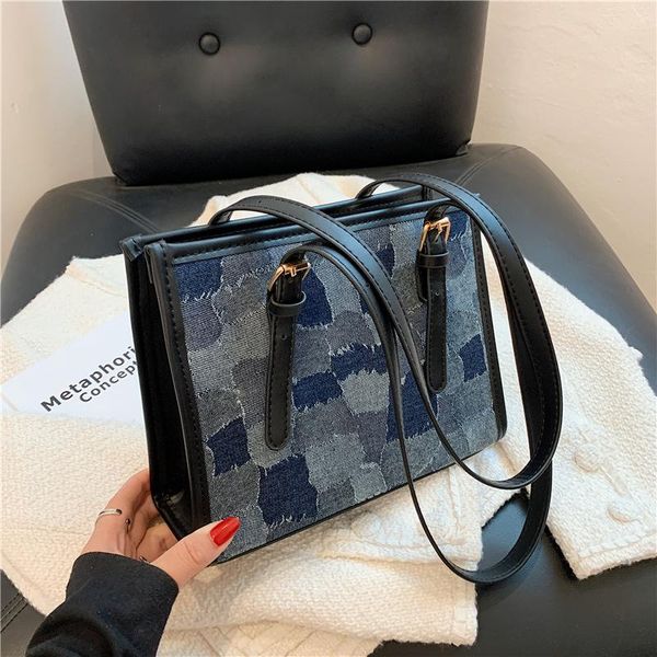 evening bags underarm fashion small bag female 2021 tide western style shoulder simple texture handbag
evening bags underarm fashion small bag female 2021 tide western style shoulder simple texture handbag
