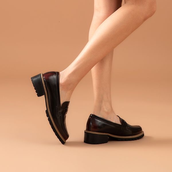 dress shoes loafers women glazed cow leather waxing round toe slip-on shoes autumn spring retro ladies flats handmade 27714, Black
dress shoes loafers women glazed cow leather waxing round toe slip-on shoes autumn spring retro ladies flats handmade 27714, Black