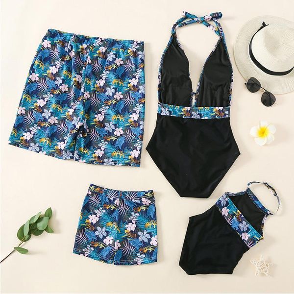 family matching outfits clothes look swimwear beach swimsuit mother daughter bikini dad son children clothing, Blue
family matching outfits clothes look swimwear beach swimsuit mother daughter bikini dad son children clothing, Blue