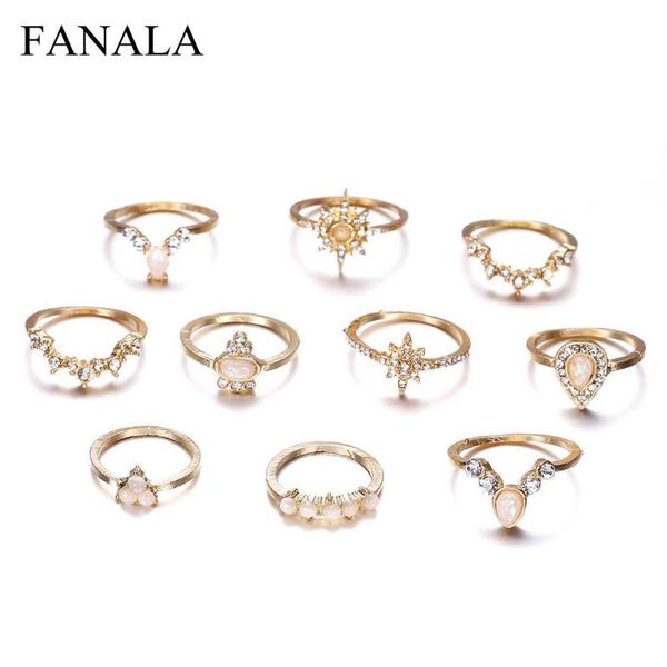 cluster rings 10pcs women retro boho style snow flower star crown ring crystal rhinestone knuckle set party jewelry gift, Golden;silver
cluster rings 10pcs women retro boho style snow flower star crown ring crystal rhinestone knuckle set party jewelry gift, Golden;silver