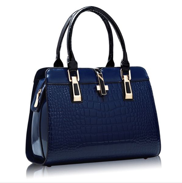 2021 new mother handbags crocodile pattern patent leather big stereotypes fashion bag commuter tide single shoulder bwaef
2021 new mother handbags crocodile pattern patent leather big stereotypes fashion bag commuter tide single shoulder bwaef