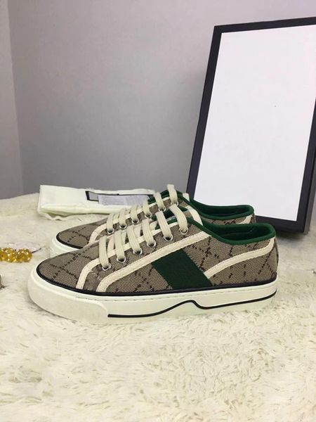 classic casual shoes tennis 1977 men womens luxurys designers shoe lady italy green and red ace bee embroidery stripes rubber sole leisure, Black
classic casual shoes tennis 1977 men womens luxurys designers shoe lady italy green and red ace bee embroidery stripes rubber sole leisure, Black