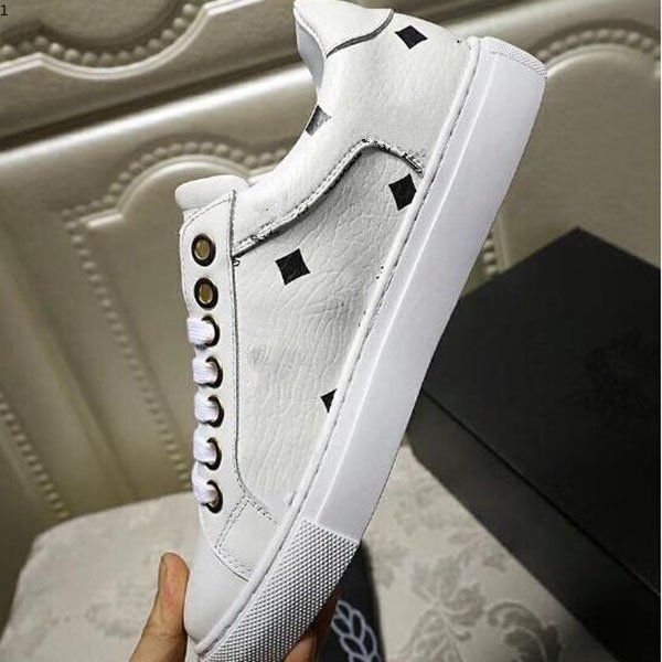 casual shoes for mens women black white pink fashion trainers lightweight link-embossed sole sports men sneakers mjk002, Red;white
casual shoes for mens women black white pink fashion trainers lightweight link-embossed sole sports men sneakers mjk002, Red;white
