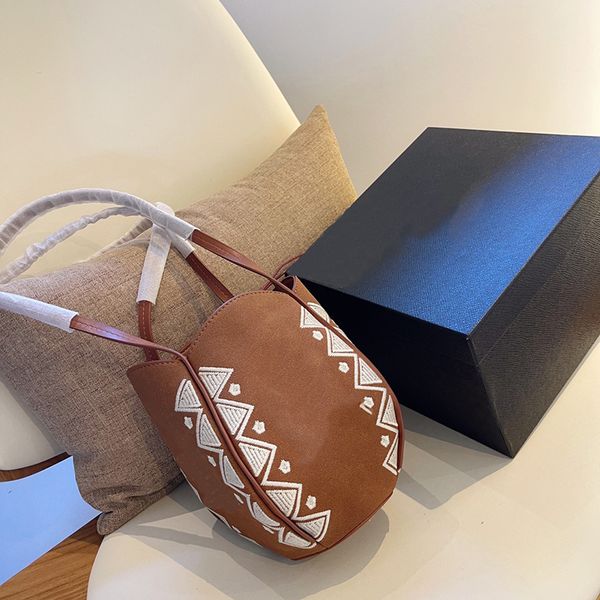 designer totes shoulder bags luxury tote bag handbags drawstring handbag genuine leather high-quality fashion
designer totes shoulder bags luxury tote bag handbags drawstring handbag genuine leather high-quality fashion