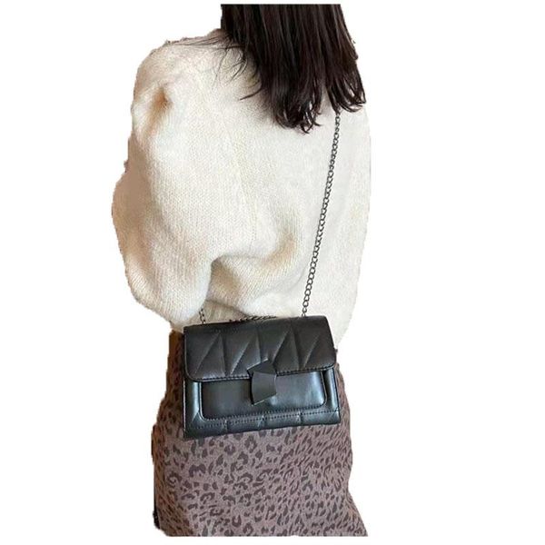 evening bags 2021 women's simple multifunctional leisure high-capacity handbag,fashionable pu leather buckle single shoulder small squa
evening bags 2021 women's simple multifunctional leisure high-capacity handbag,fashionable pu leather buckle single shoulder small squa