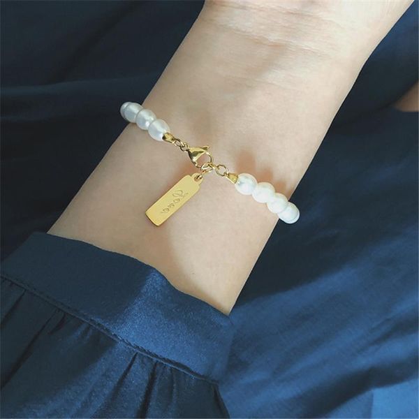 beaded, strands pearl bracelet woman fashion lady temperament bracelets titanium steel plating gold does not fade pendant jewelry, Black
beaded, strands pearl bracelet woman fashion lady temperament bracelets titanium steel plating gold does not fade pendant jewelry, Black