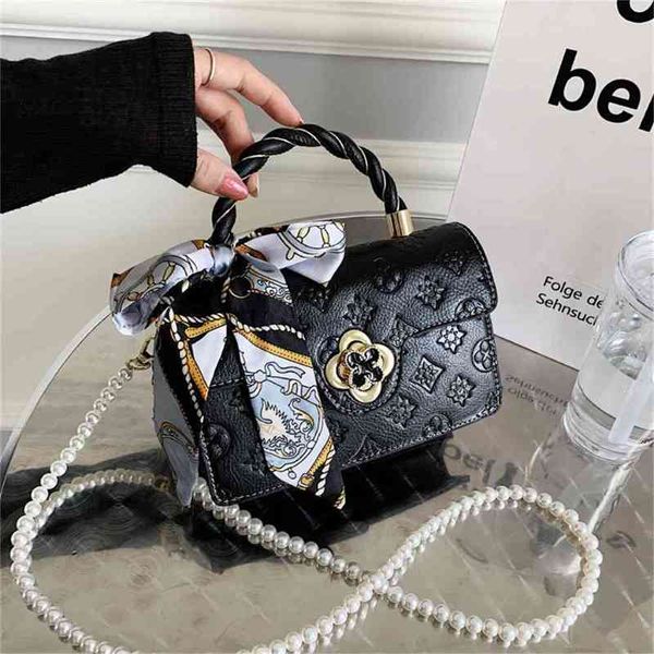 2022 latest handbag factory store women's texture portable small square popular embossed black single shoulder small