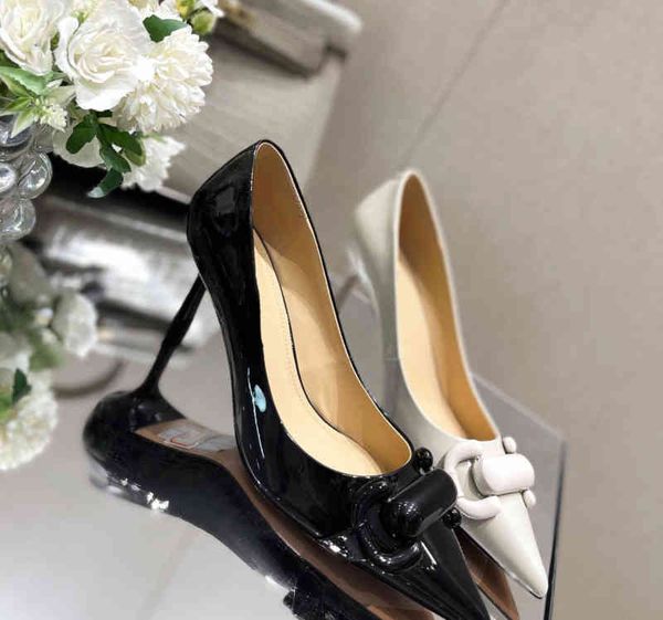 women's shoes 2022 fetal cow patent leather pointed shallow mouth commuting temperament thin high heels fashion single shoes, Black
women's shoes 2022 fetal cow patent leather pointed shallow mouth commuting temperament thin high heels fashion single shoes, Black