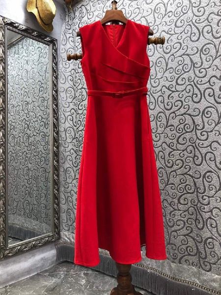 casual dresses autumn winter dress 2021 fashion party women v-neck pleated belt deco sleeveless red black elegant runway, Black;gray
casual dresses autumn winter dress 2021 fashion party women v-neck pleated belt deco sleeveless red black elegant runway, Black;gray