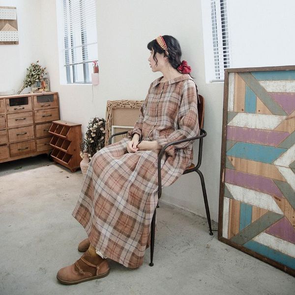 autumn / winter 2021 literary and art loose large navy collar plaid long sleeve cotton medium length dress sen casual dresses, Black;gray
autumn / winter 2021 literary and art loose large navy collar plaid long sleeve cotton medium length dress sen casual dresses, Black;gray