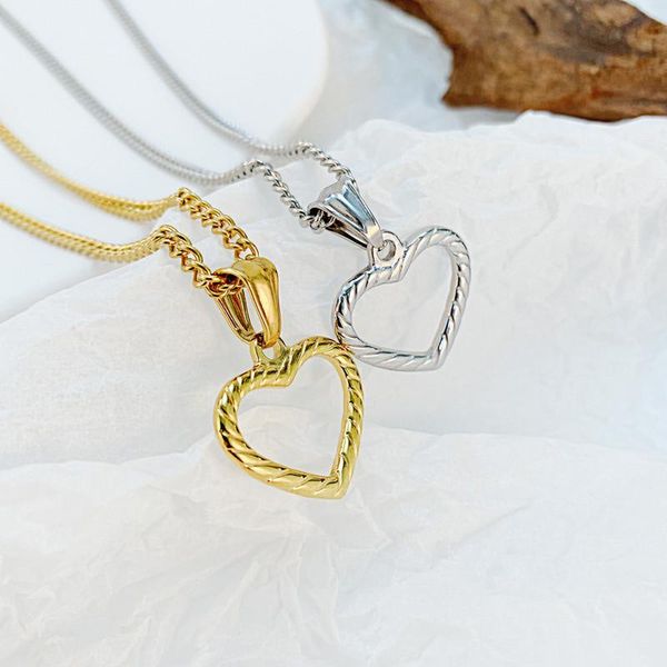 chains necklace for women men hollow luxury heart pendant simple style couple chain fashion stainless steel jewerlry femme male gift, Silver
chains necklace for women men hollow luxury heart pendant simple style couple chain fashion stainless steel jewerlry femme male gift, Silver