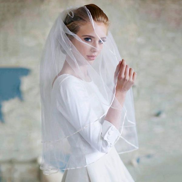 bridal veils white two layers bride ribbon edge elbow short veil with comb wedding accessories handmade, Black
bridal veils white two layers bride ribbon edge elbow short veil with comb wedding accessories handmade, Black
