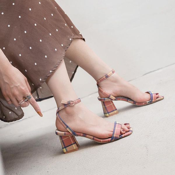 sandals yuke women summer open toe gingham ladies block heels shoes plus size cool elegant retro style modern female pumps shoe, Black
sandals yuke women summer open toe gingham ladies block heels shoes plus size cool elegant retro style modern female pumps shoe, Black
