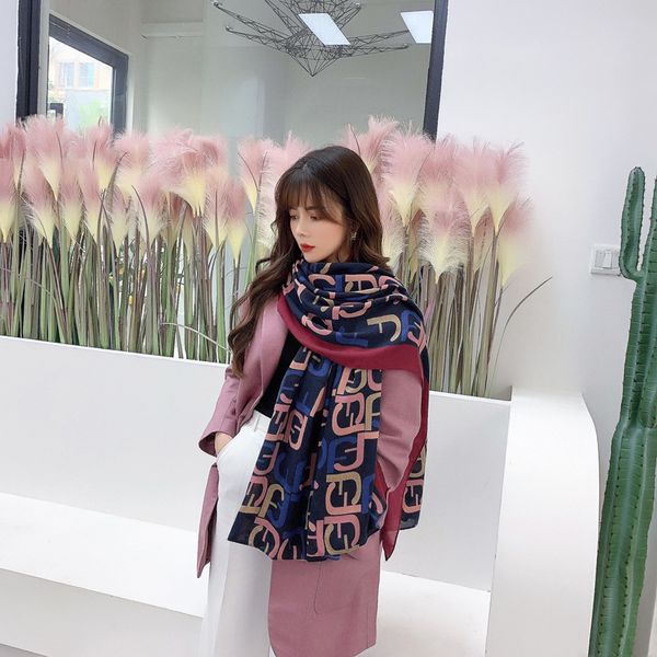 autumn and winter new womens fashion geometry pattern color matching english letters warm thickened scarf wholesale, Blue;gray
autumn and winter new womens fashion geometry pattern color matching english letters warm thickened scarf wholesale, Blue;gray