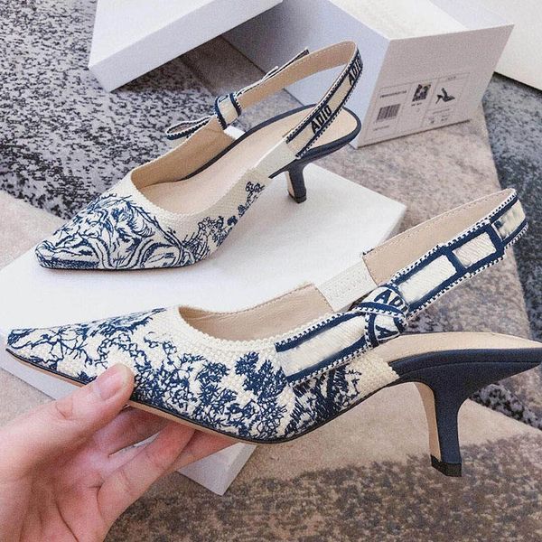 sandals high-heeled women 2021 wmbroidered flowers bow cat with pointed shallow mouth flat wome, Black
sandals high-heeled women 2021 wmbroidered flowers bow cat with pointed shallow mouth flat wome, Black