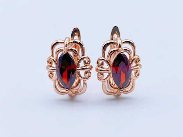 dangle & chandelier trendy round red clear cubic zircon 585 rose gold women fashion stud hollow earrings, Silver
dangle & chandelier trendy round red clear cubic zircon 585 rose gold women fashion stud hollow earrings, Silver