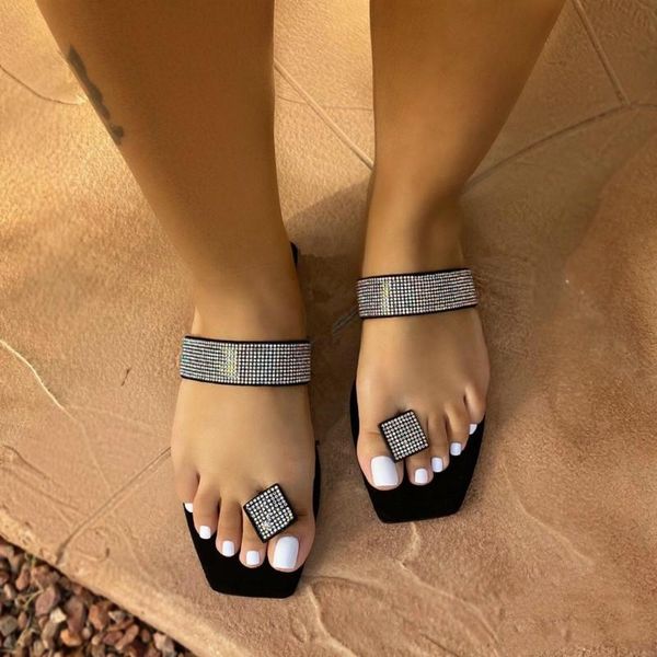 slippers 2021 fashion summer flip flops woman crystal shiny female holiday vacation flat slipper beautiful party footwear, Black
slippers 2021 fashion summer flip flops woman crystal shiny female holiday vacation flat slipper beautiful party footwear, Black