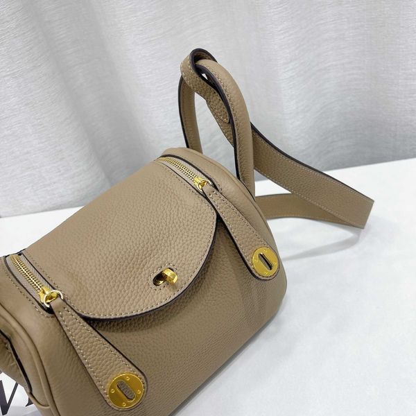designer bag 2023 new lindi mini single shoulder messenger soft waxy layer togo cowhide doctor nurse tide sdf kc51
designer bag 2023 new lindi mini single shoulder messenger soft waxy layer togo cowhide doctor nurse tide sdf kc51