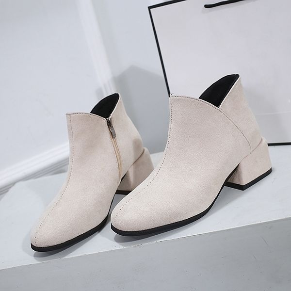 2021 winter fashion women boots elegant ladies high heels ankle boots casual woman winter shoes black square heel 4.5cm a1941
2021 winter fashion women boots elegant ladies high heels ankle boots casual woman winter shoes black square heel 4.5cm a1941