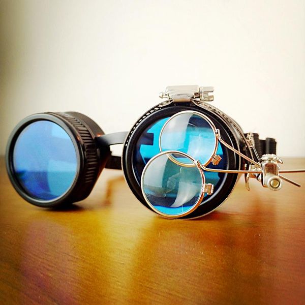 party masks women/men black plastic metal rivet blue glass with double lens steampunk goggles windproof mirror punk eyewear cosplay props
party masks women/men black plastic metal rivet blue glass with double lens steampunk goggles windproof mirror punk eyewear cosplay props