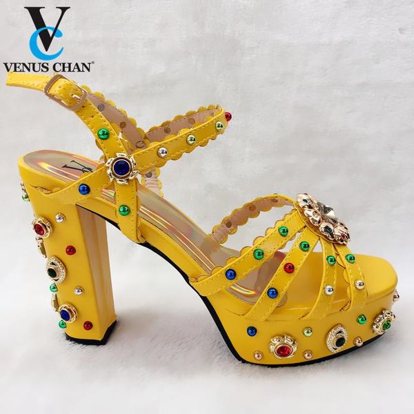 ladies pumps women shoes party wedding decorated with rhinestone nigerian italian for sandals, Black
ladies pumps women shoes party wedding decorated with rhinestone nigerian italian for sandals, Black