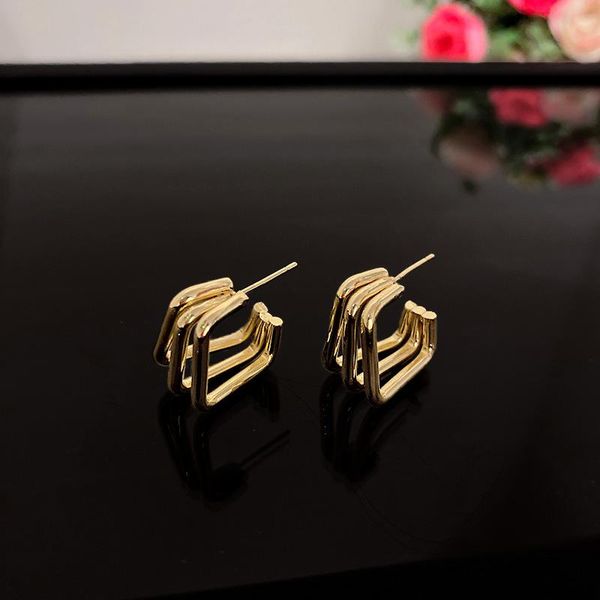 hoop & huggie gold color small metal earrings for women multi layers circle square c shape geometric 2021 trendy fashion jewelry, Golden;silver
hoop & huggie gold color small metal earrings for women multi layers circle square c shape geometric 2021 trendy fashion jewelry, Golden;silver