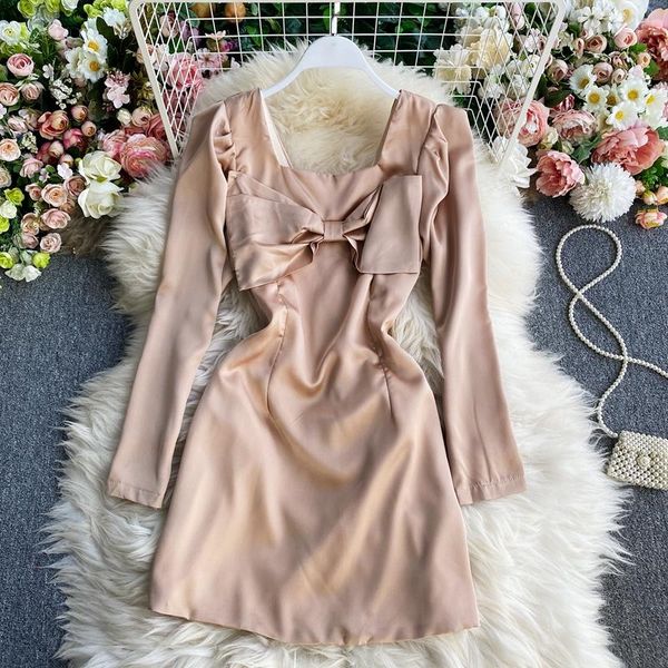 autumn women's dress with pleated waist short square neck puff sleeve slim bow uk435 casual dresses, Black;gray
autumn women's dress with pleated waist short square neck puff sleeve slim bow uk435 casual dresses, Black;gray