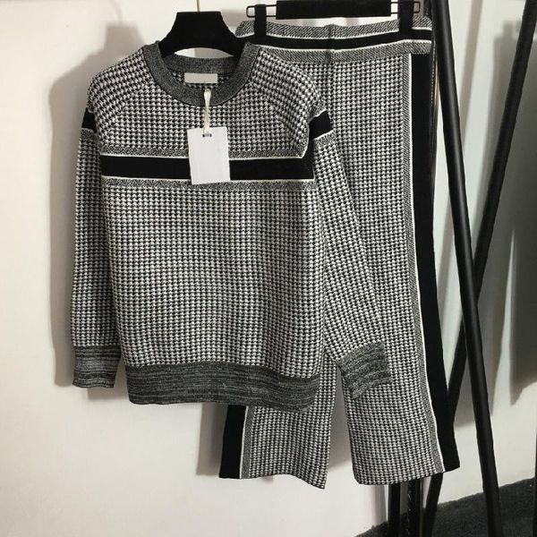 women's two piece pants luxury design thousand bird check knitted jacquard letter round neck long sleeve sweater + high waist and wide, White
women's two piece pants luxury design thousand bird check knitted jacquard letter round neck long sleeve sweater + high waist and wide, White