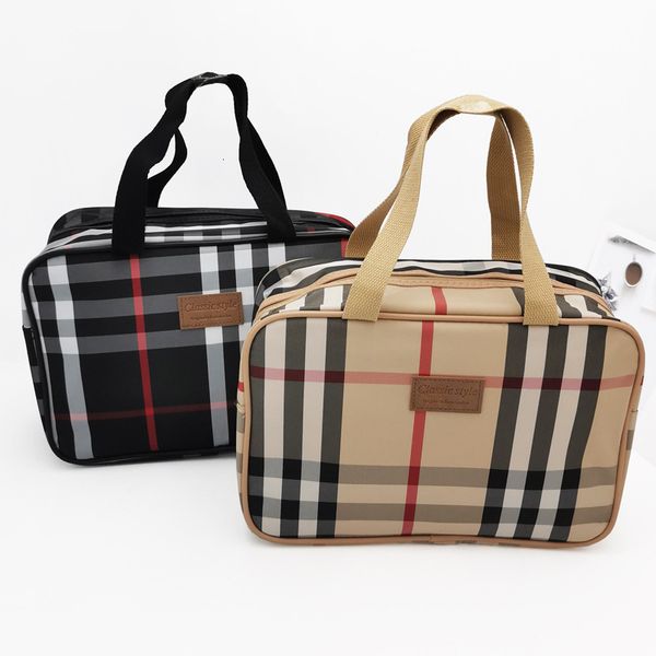 cosmetic bag korean plaid square nylon large capacity travel waterproof storage 
cosmetic bag korean plaid square nylon large capacity travel waterproof storage