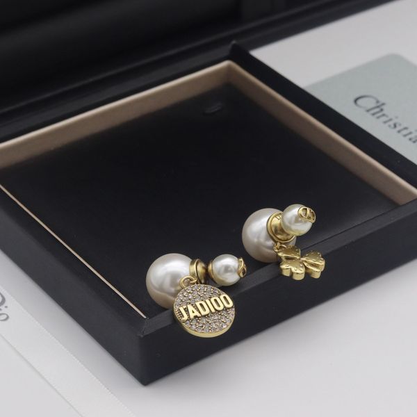 2021 newd family 2021 new asymmetric pearl earrings dijiawang red temperament female cd letter earrings-wholesale, Golden
2021 newd family 2021 new asymmetric pearl earrings dijiawang red temperament female cd letter earrings-wholesale, Golden