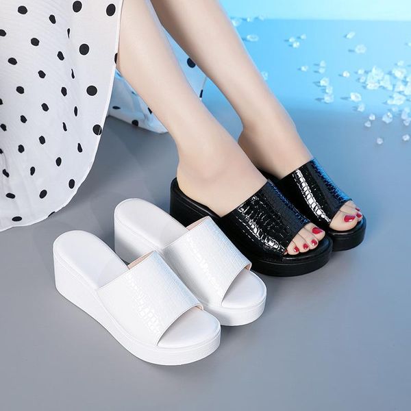 on a wedge high-heeled shoes lady low womens slippers outdoor pantofle slides platform 2021 fabric scandals tpr rome basic pu, Black
on a wedge high-heeled shoes lady low womens slippers outdoor pantofle slides platform 2021 fabric scandals tpr rome basic pu, Black