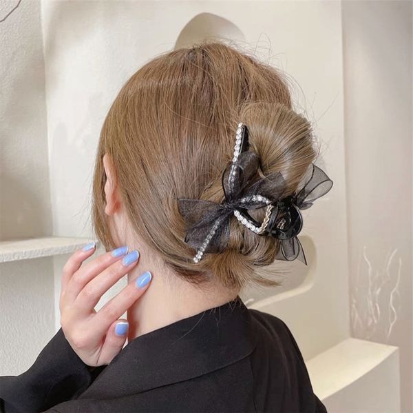 bow headdress korean net red lady curling hairpin lace mesh rhinestone grip clip lovely, Golden;silver
bow headdress korean net red lady curling hairpin lace mesh rhinestone grip clip lovely, Golden;silver