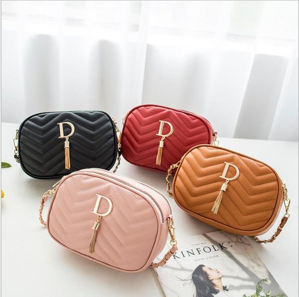 2021 women fashion saddle shoulder clutch bags casual lady handbag leather chains zipper wallet, Red;black
2021 women fashion saddle shoulder clutch bags casual lady handbag leather chains zipper wallet, Red;black
